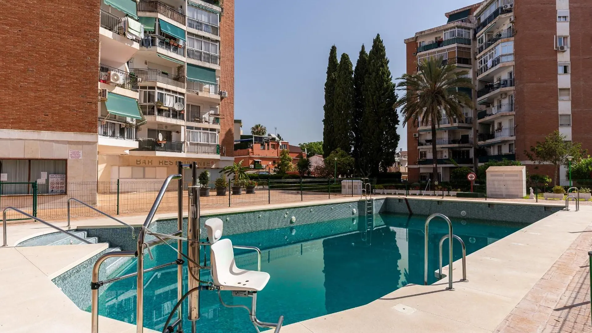 Monko Las Estrellas Torremolinos 0*,